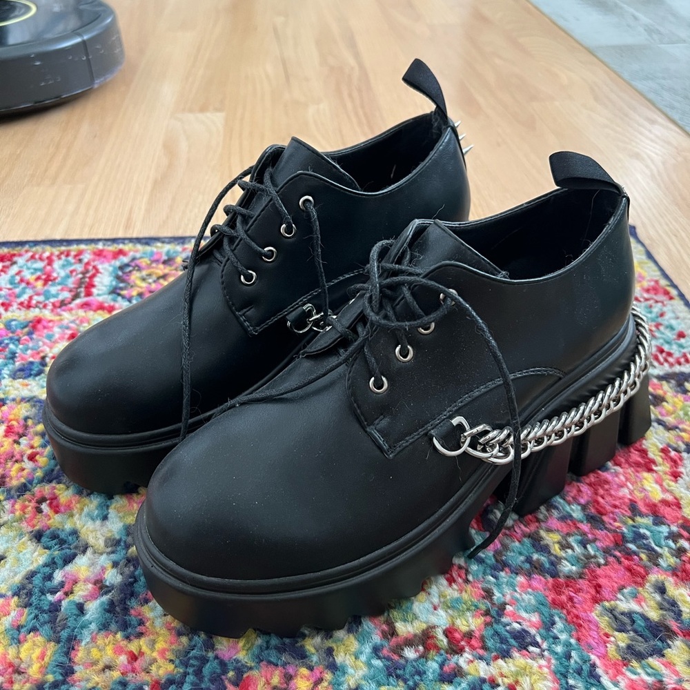 NEW Dolls Kill creepers size 8 with chains and spikes by Lamoda